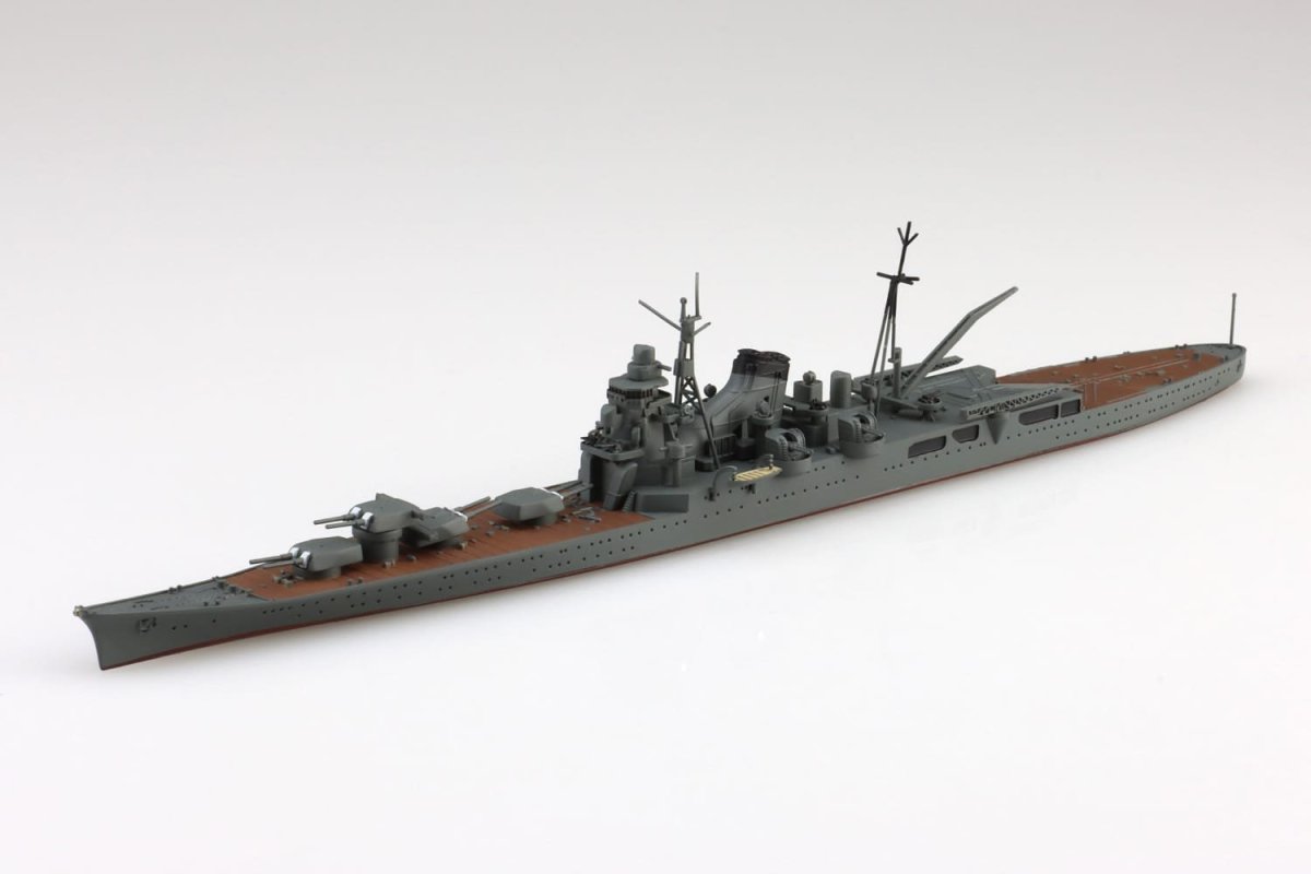 Tamiya 31359 IJN Light Cruiser Mogami 1:700