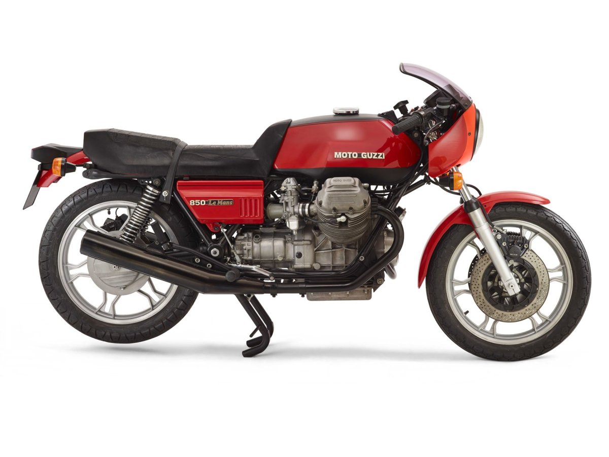 Мото Гуцци v7 850