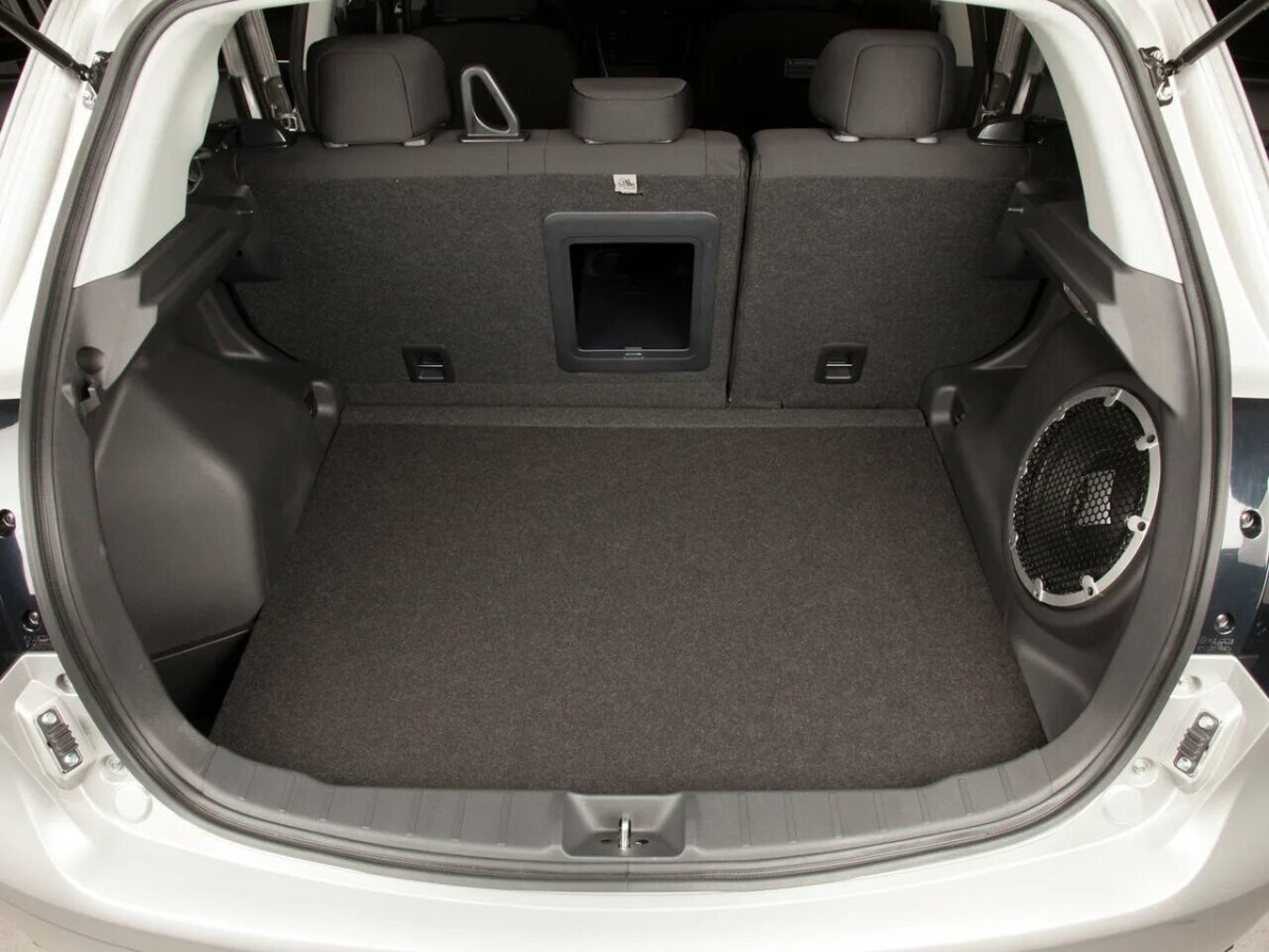 Митсубиси Аутлендер 2013 багажник