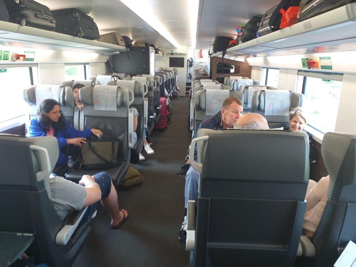 Тбилиси Батуми поезд Штадлер