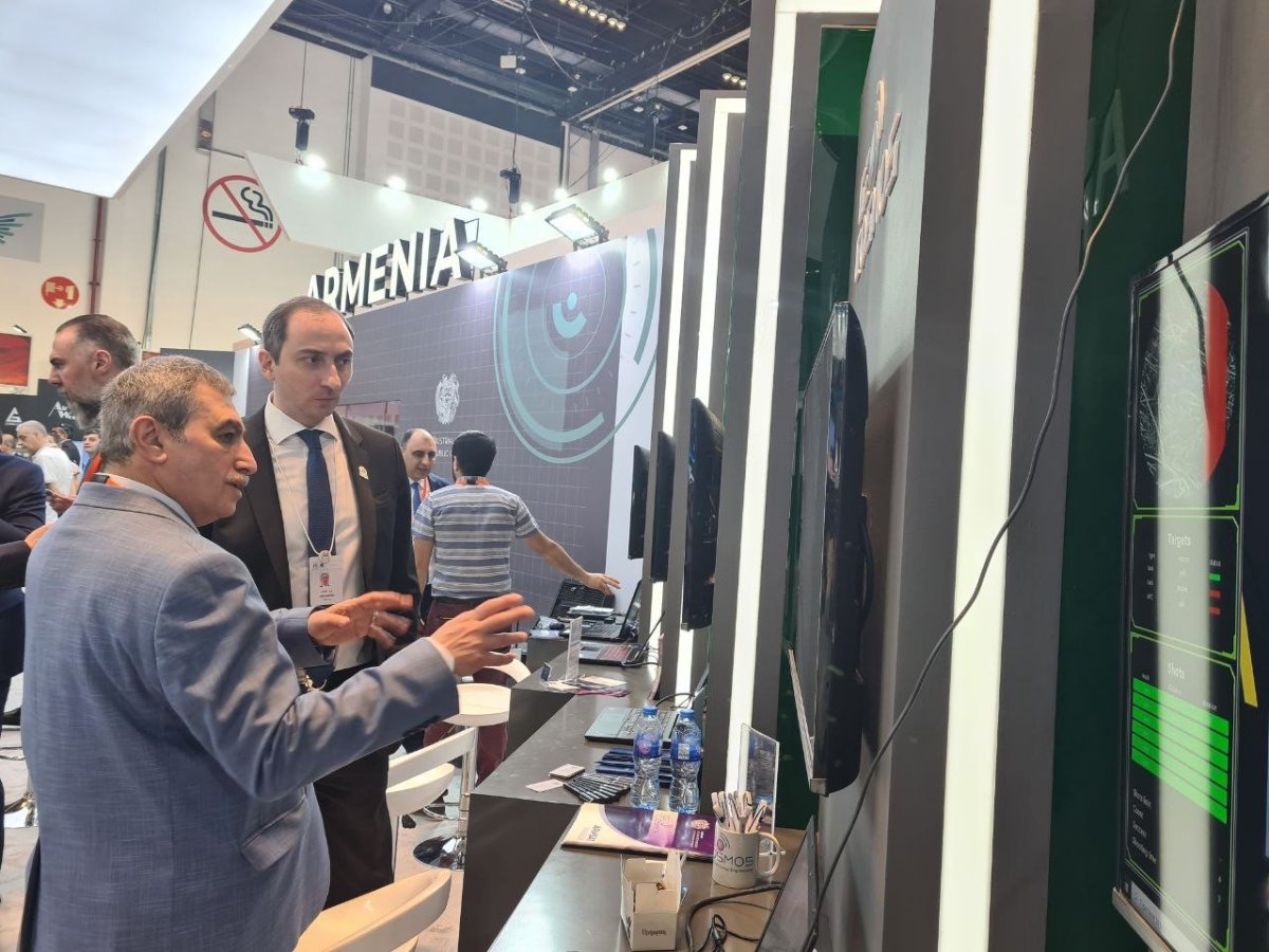 Выставка IDEX