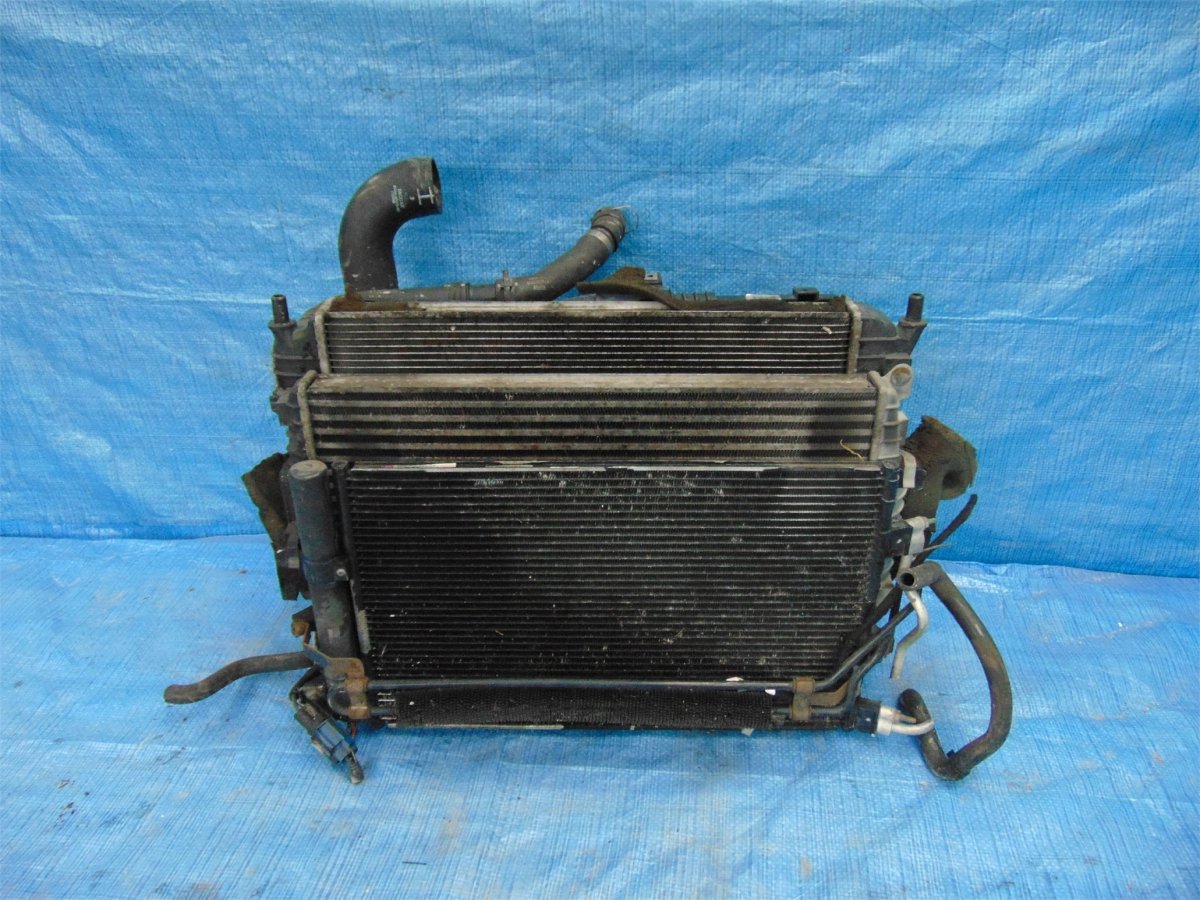 Радиатор Ягуар Sovereign