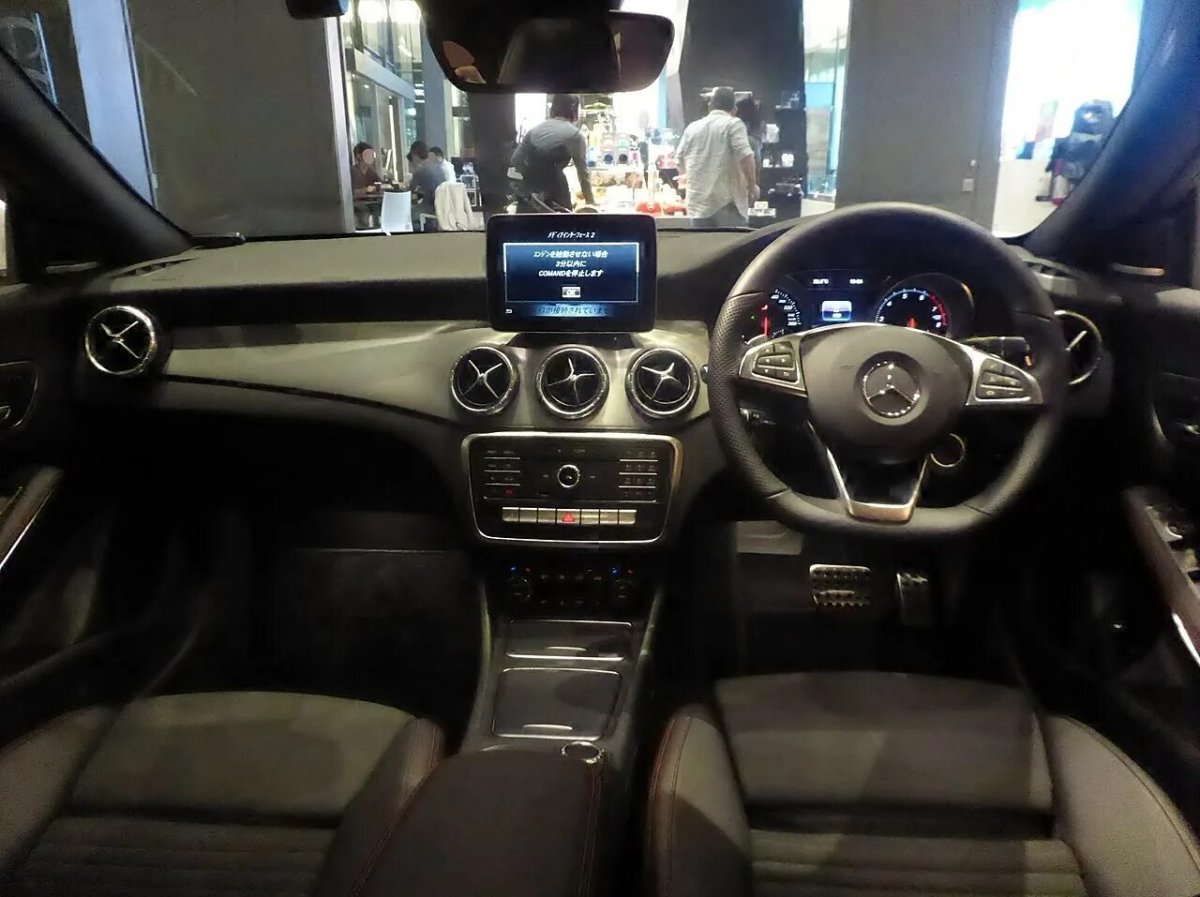 Mercedes CLA 180
