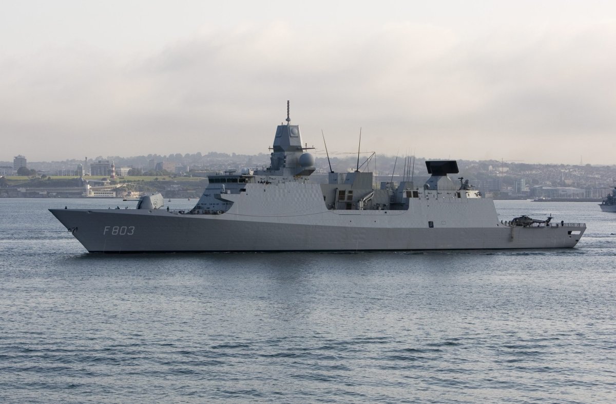 Фрегат уро типа «де Зевен Провинсиен»