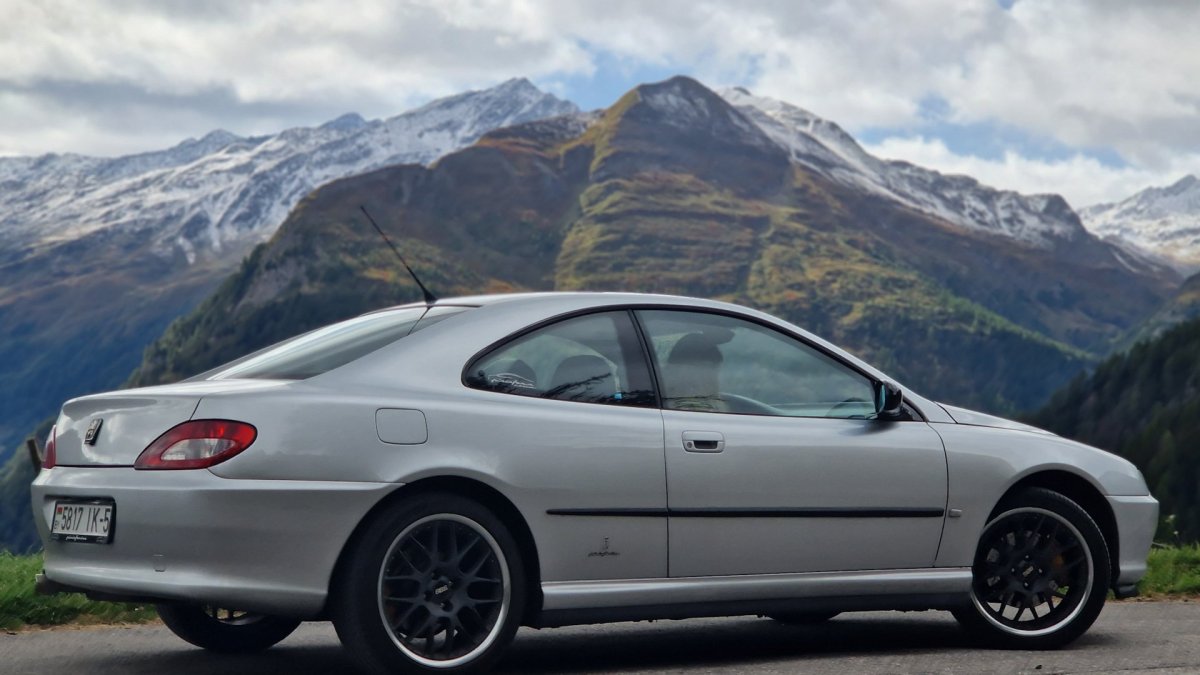 Пежо Пининфарина