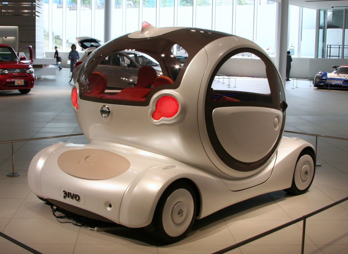 Nissan pivo 1