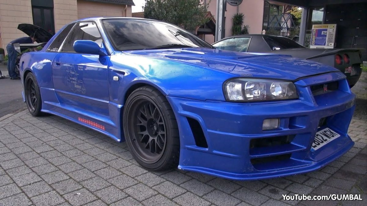 Nissan Skyline Bee r 324