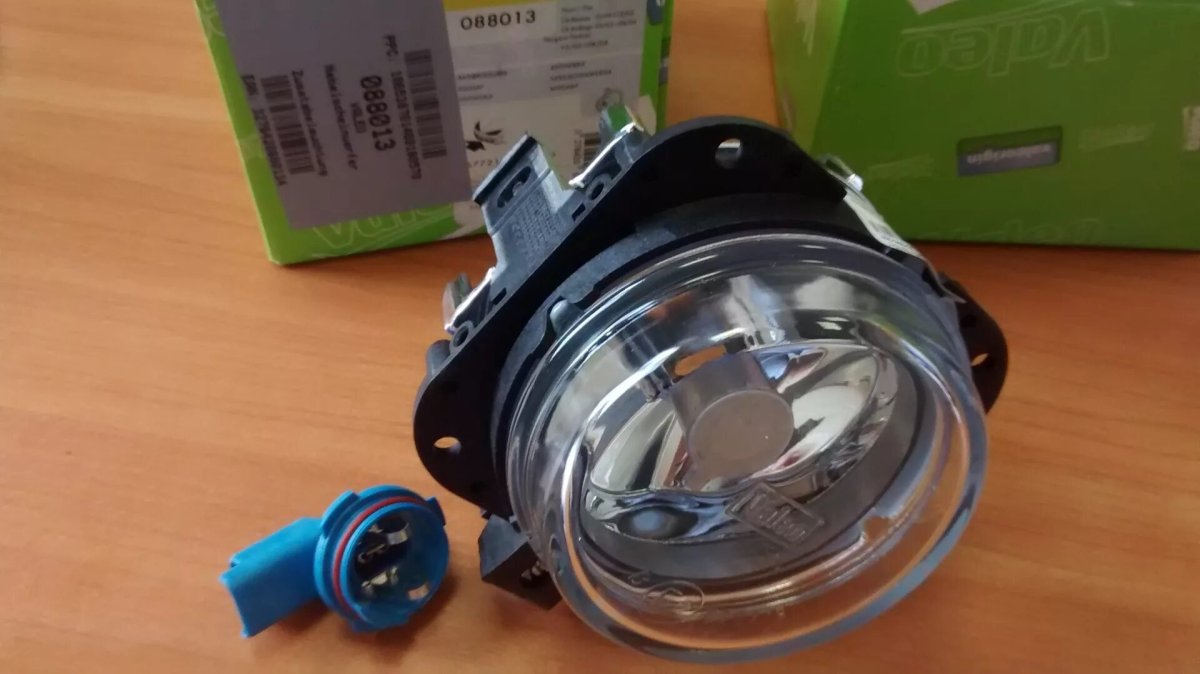 026719 Туманка VALEO