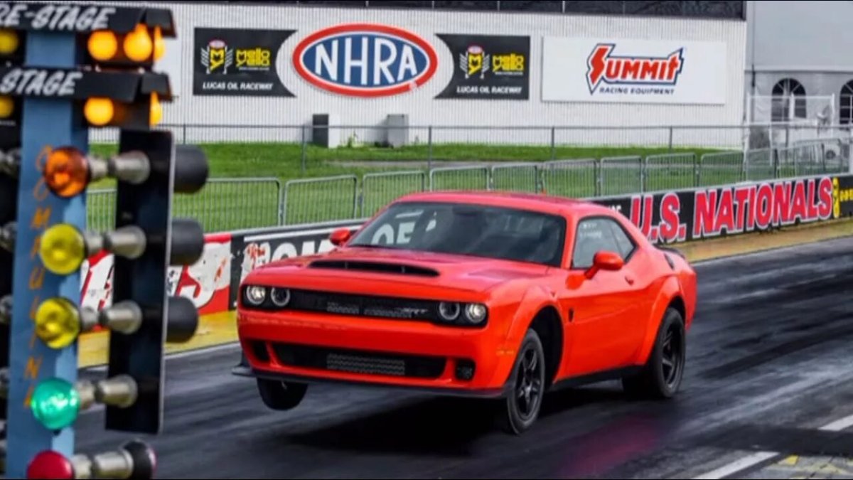 Додж демон драг рейсинг