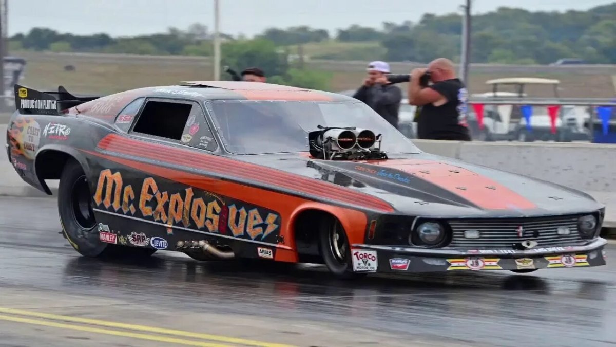 Драг рейсинг машины