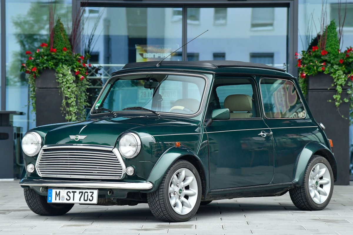 Rover Mini 2000
