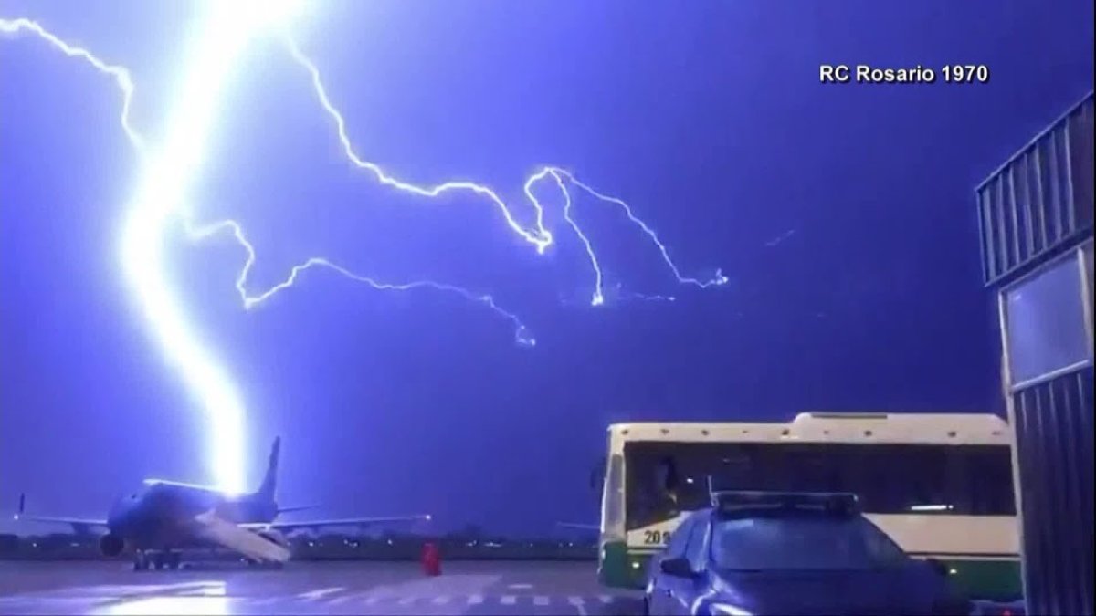 Самая сильная молния в мире