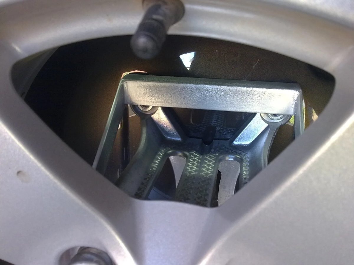 Защита запасного колеса 2123