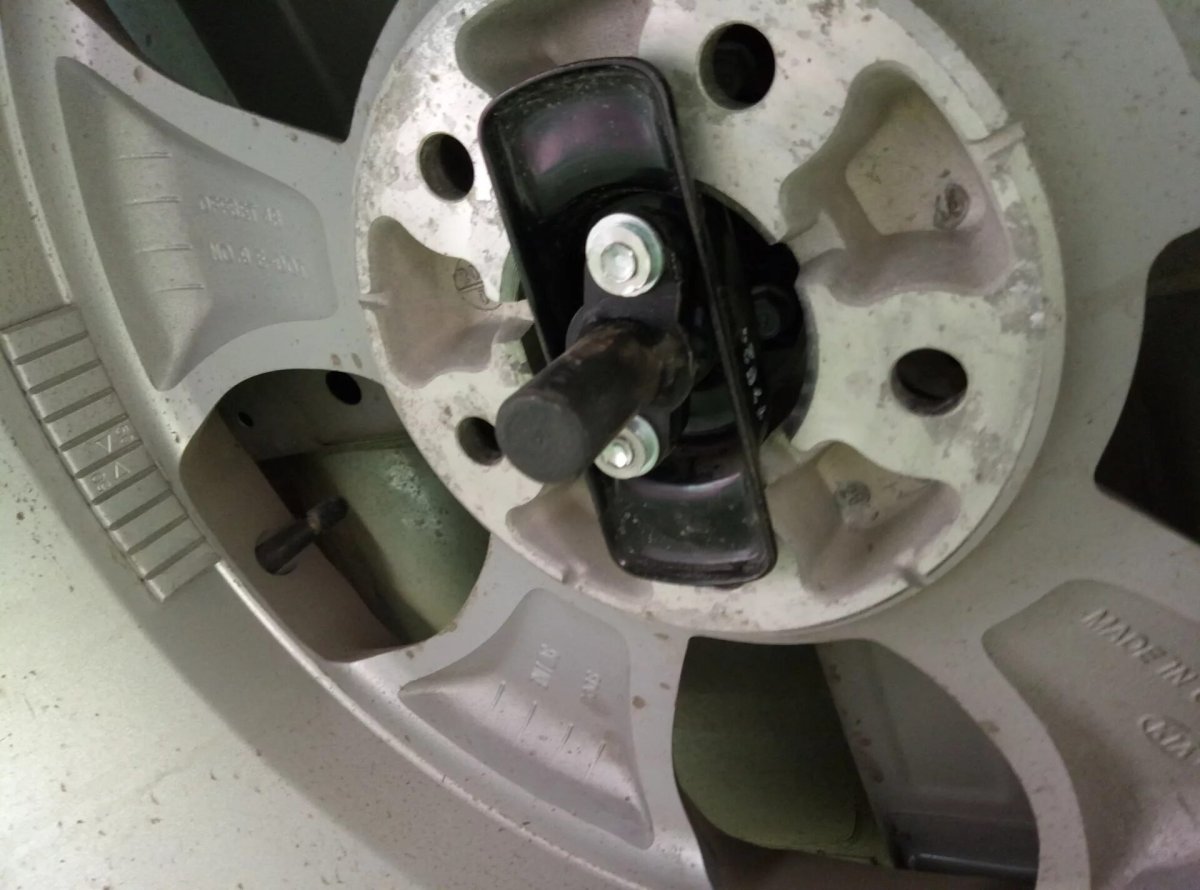 146196 Защита запасного колеса