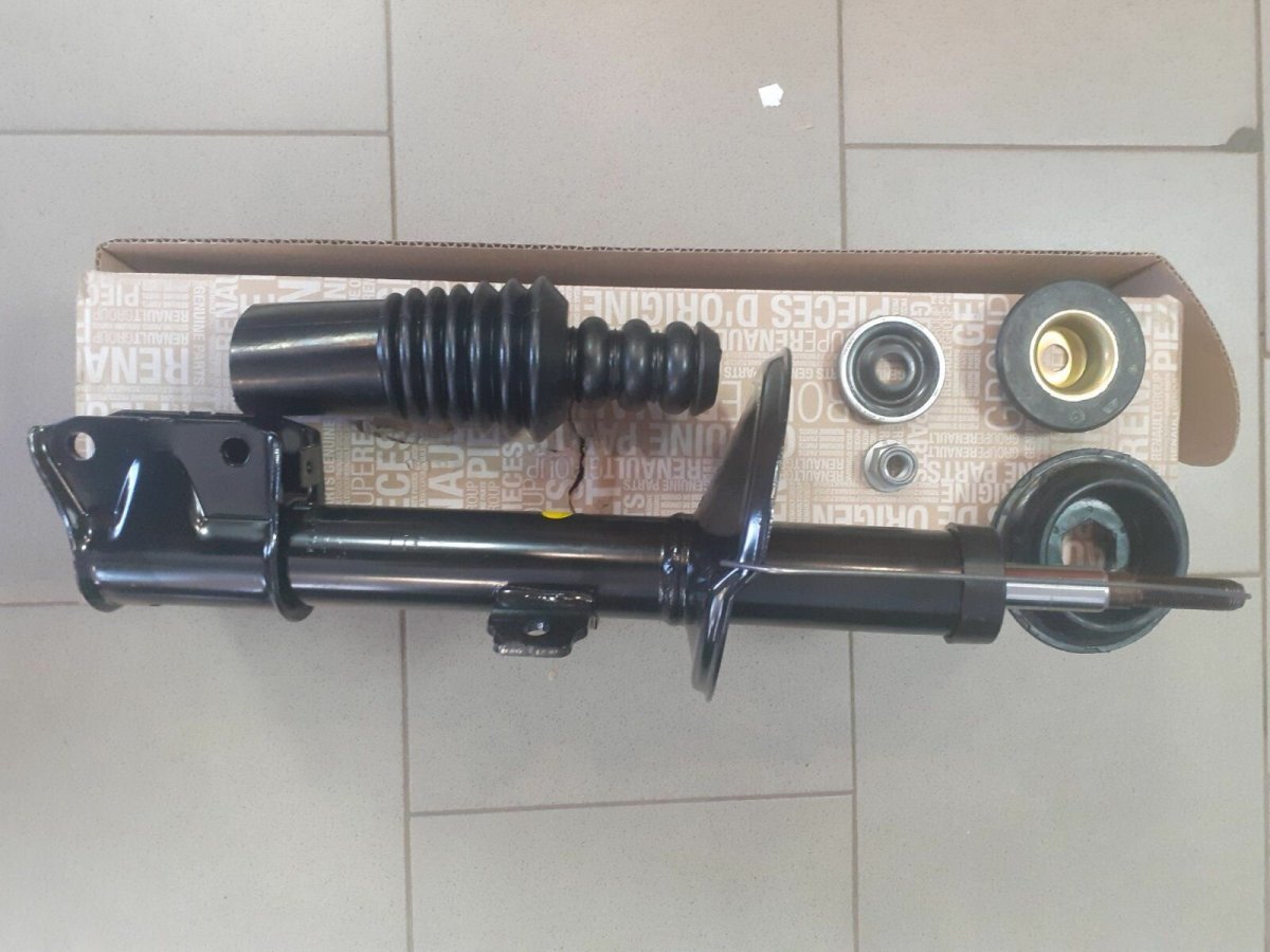 Рено Дастер передние амортизаторы