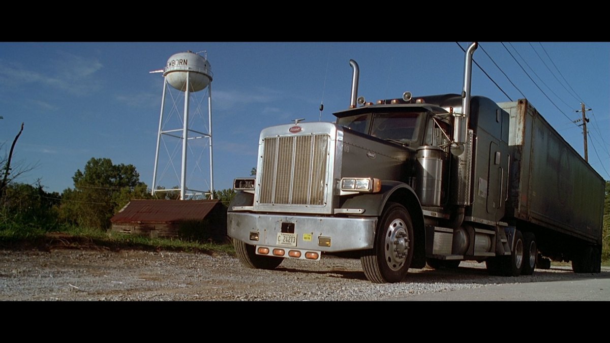 Peterbilt 379 черный пес