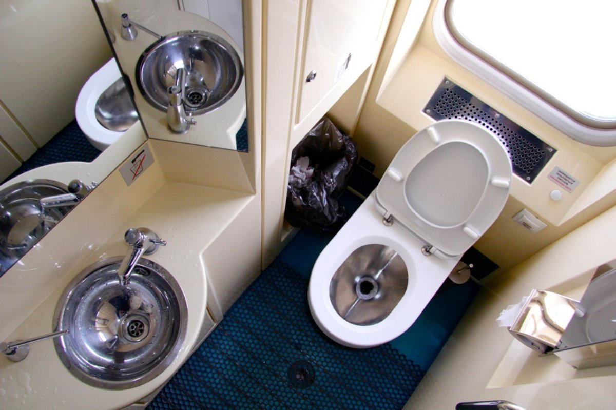 Фирменный поезд Жигули 009й