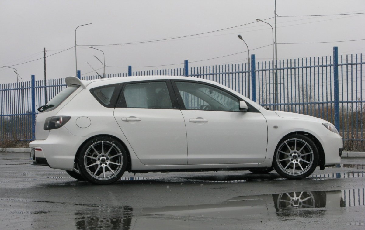 Мазда 3 BK r17