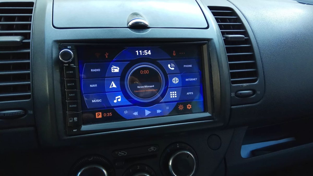 Штатная 2 din магнитола на Nissan Note