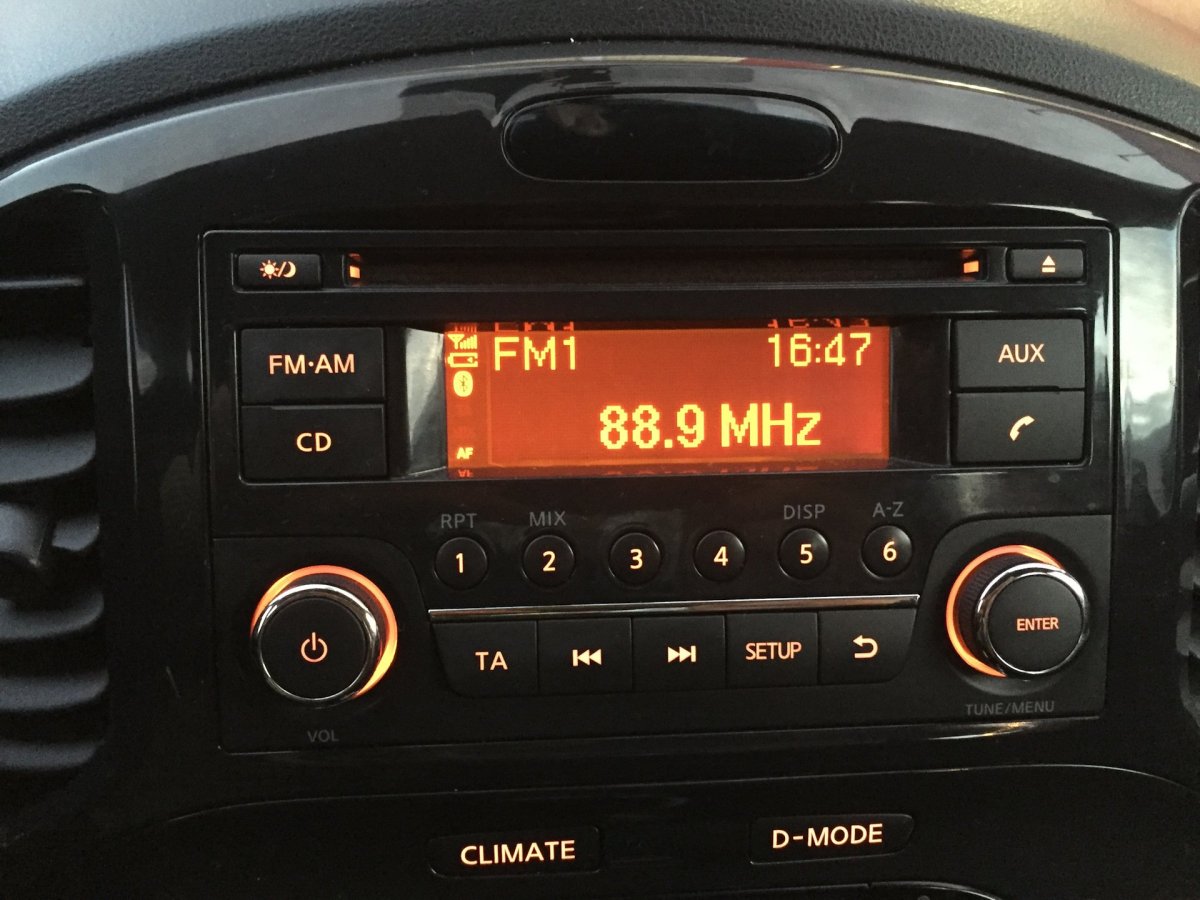 Штатная магнитола Nissan Juke