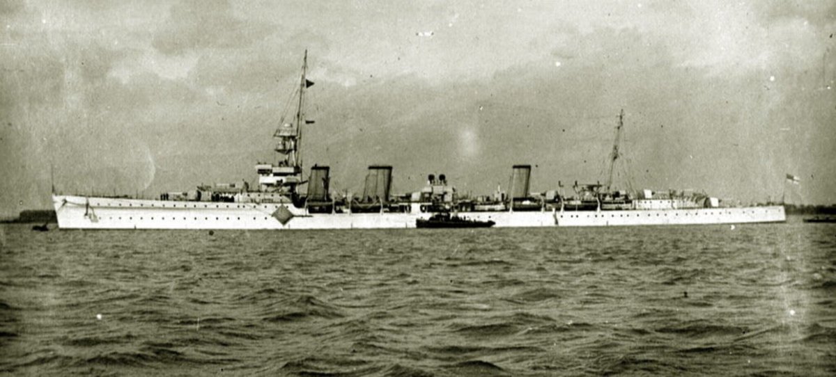 Легкий крейсер «Эмеральд»