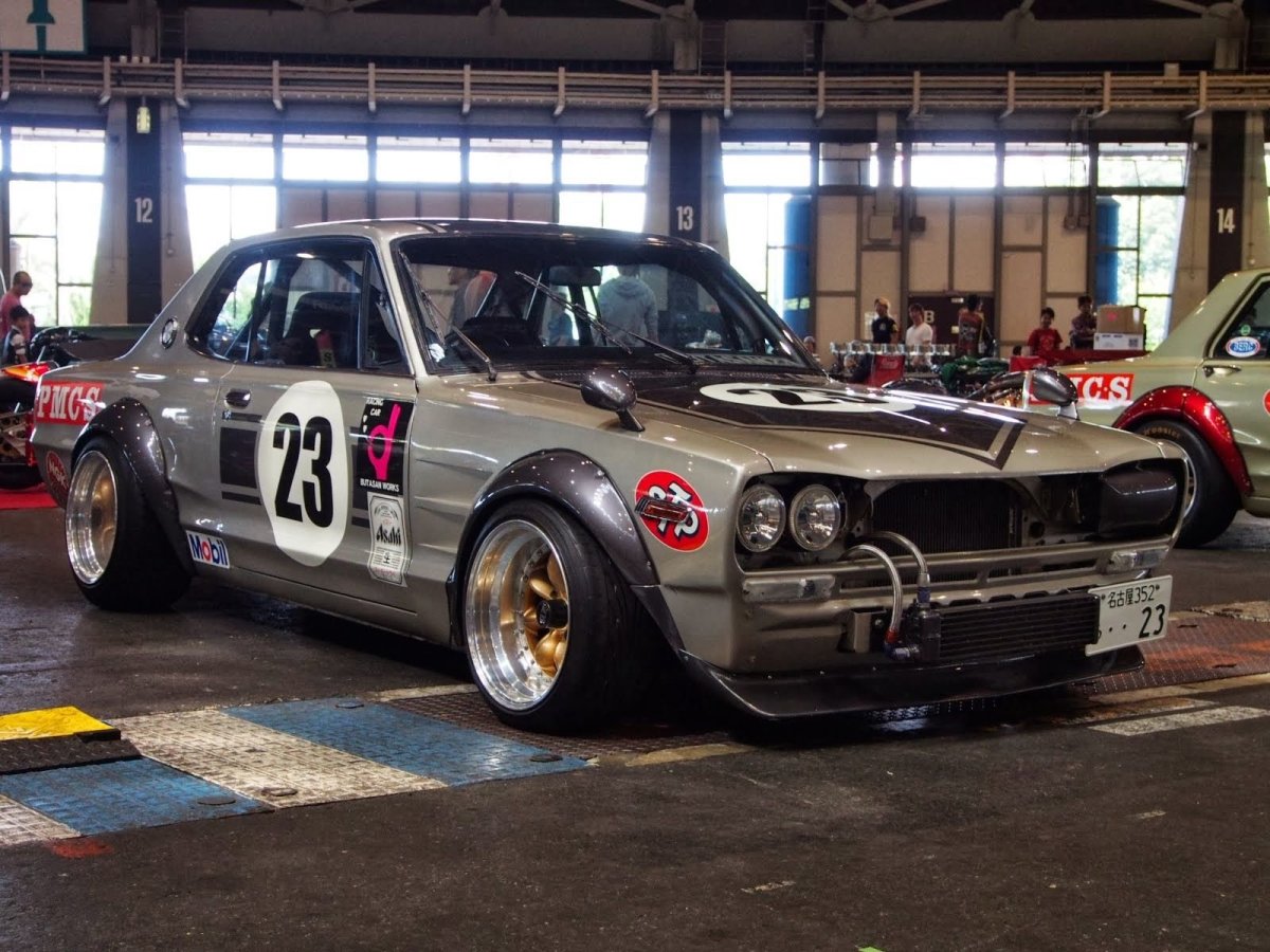 Nissan Skyline 2000