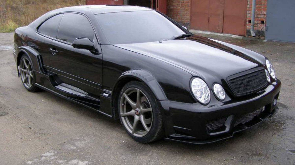 Mercedes Benz CLK w208