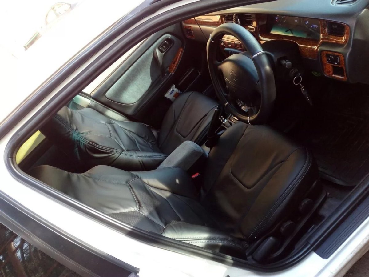 Чехлы Nissan Bluebird u14