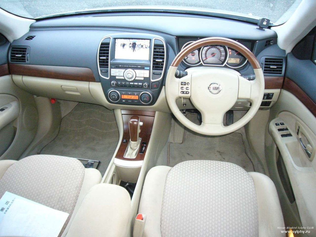 Ниссан Блюберд Силфи 2005