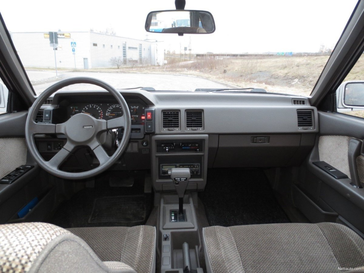 Nissan Bluebird 1990