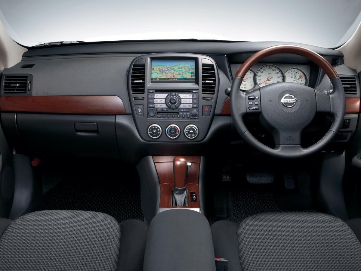 Nissan Bluebird Sylphy 2008 салон