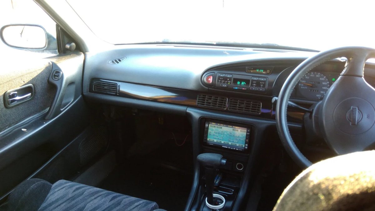 Nissan Bluebird u13 SSS