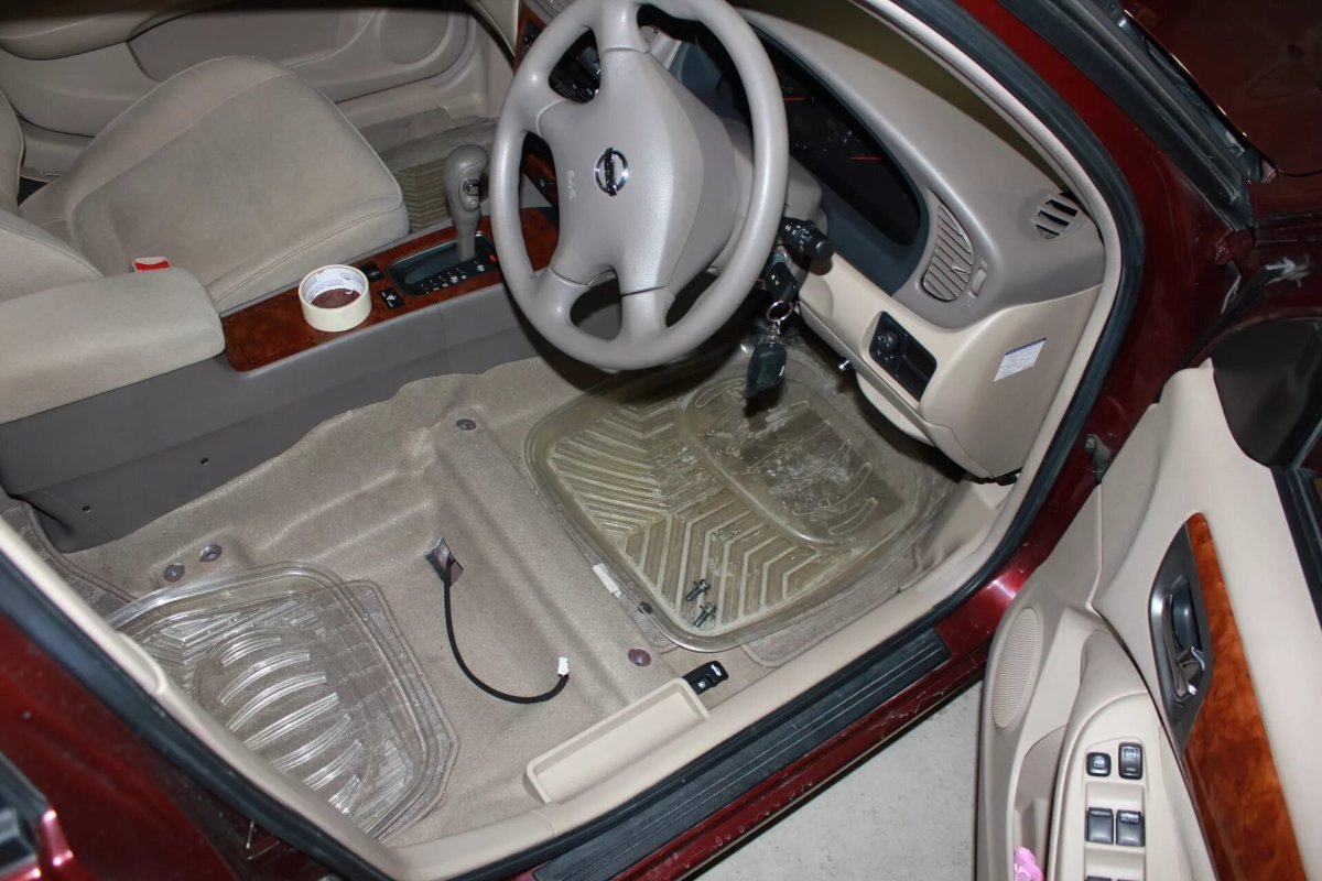 Nissan Bluebird Sylphy g10 салон