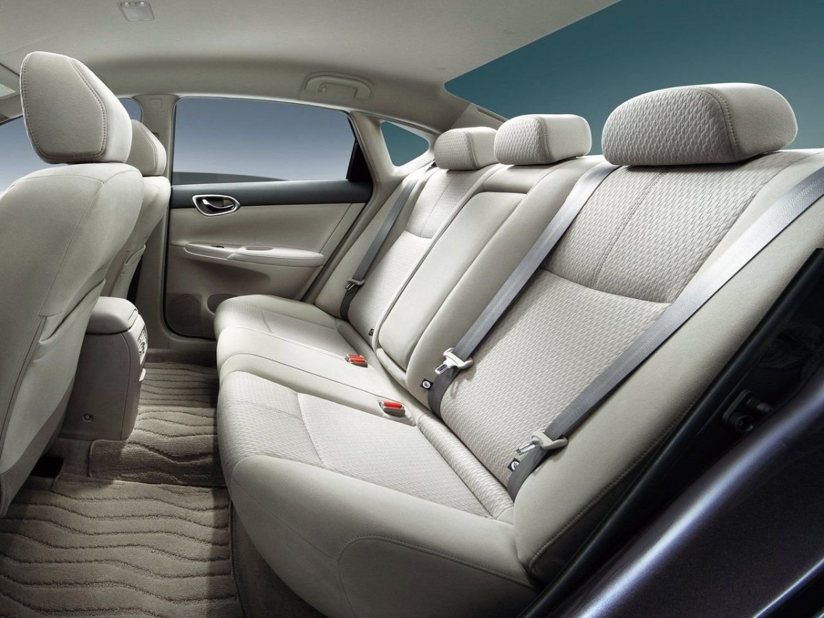 Nissan Bluebird 2012