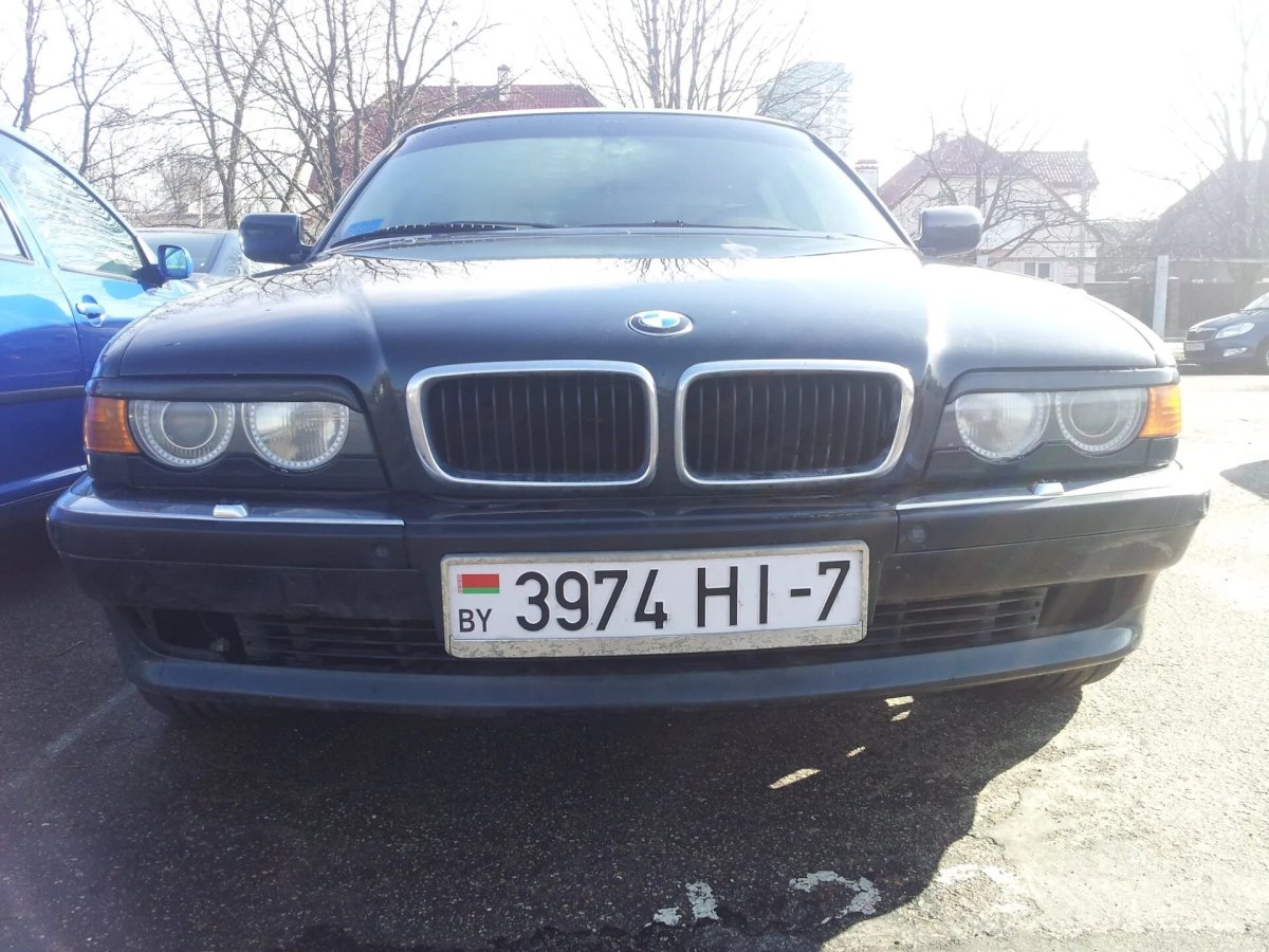 БМВ е38 Рестайлинг и дорестайлинг