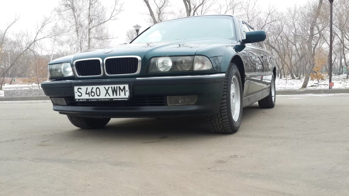 BMW 7 1994