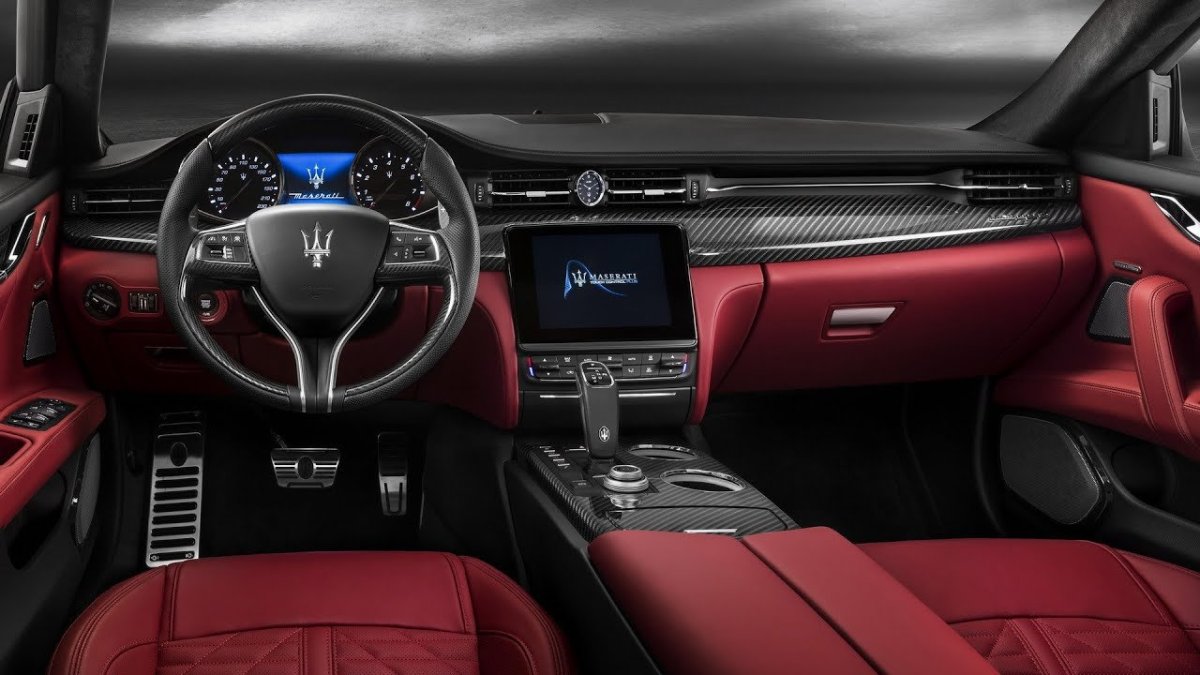 Maserati Quattroporte 2020 салон