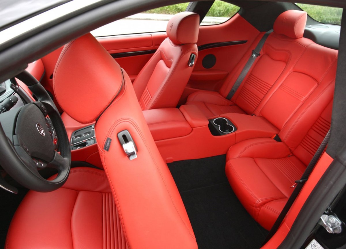 Maserati GRANTURISMO 2008 салон
