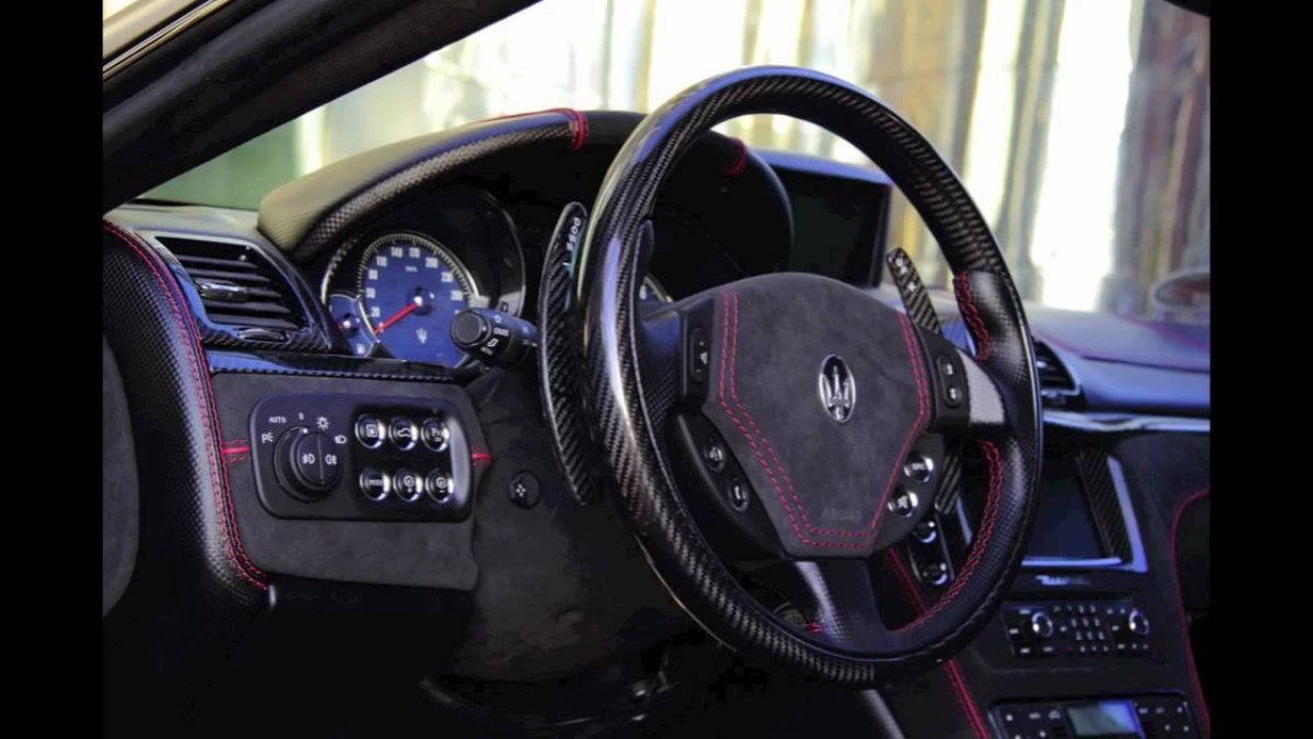 Руль Мазэратти