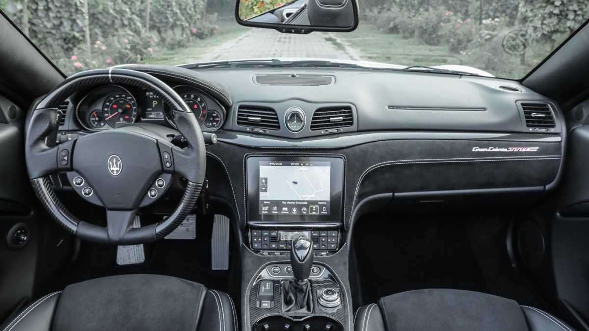 Maserati GRANCABRIO MC 2017