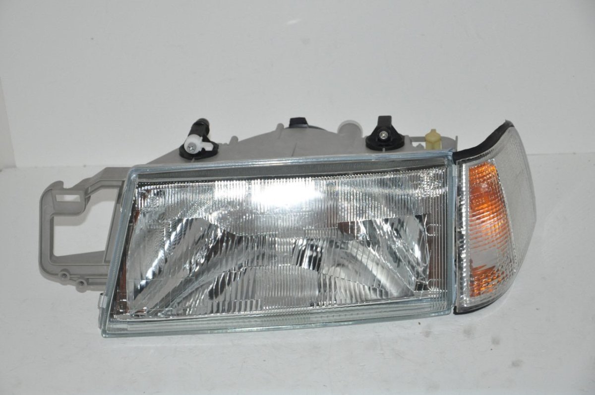 Поворотный плафон фары Фиат Темпра