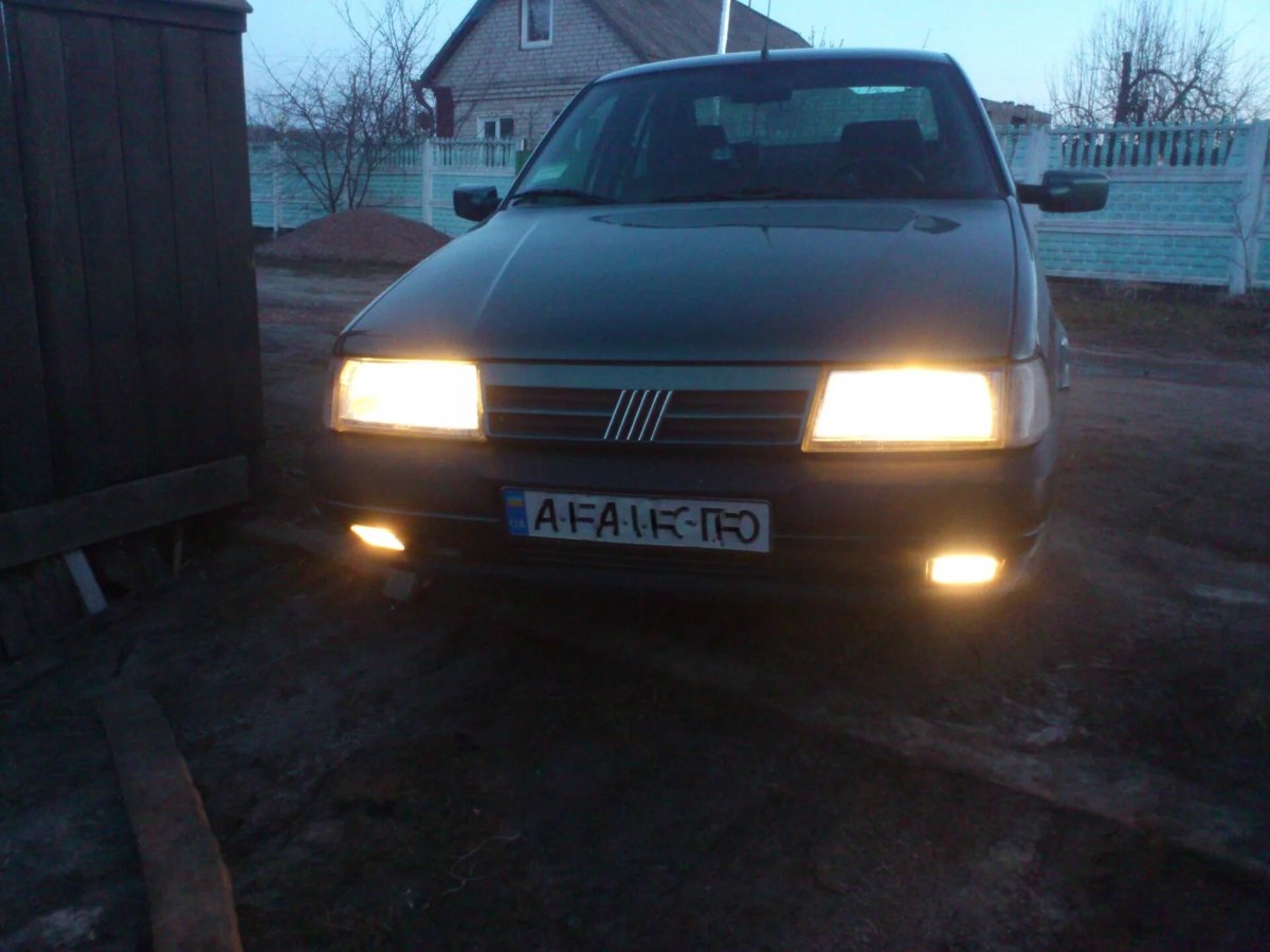 Заглушки противотуманки на Фиат Пунто 176