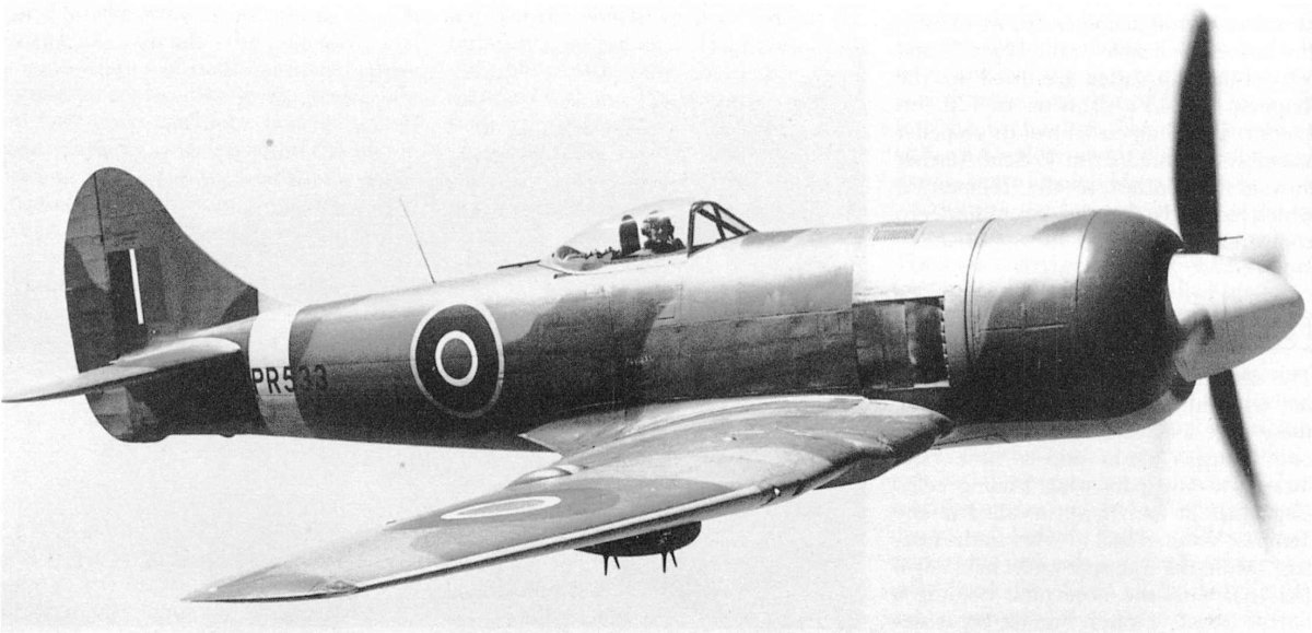 Самолёт Темпест фото