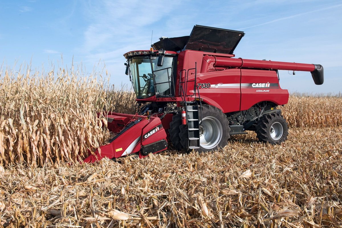 Case IH Axial комбайн