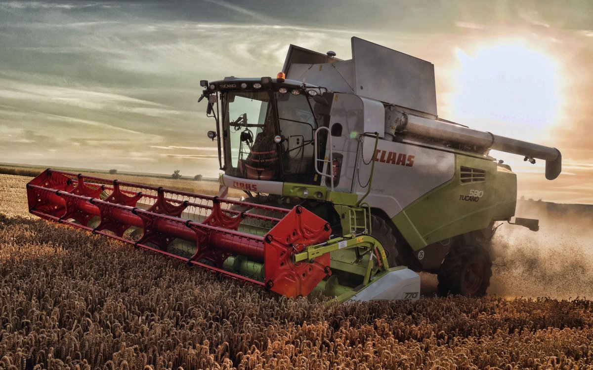 Комбайн CLAAS Tucano
