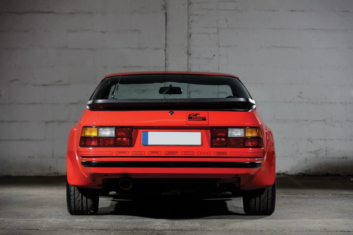 Porsche 924 GTS