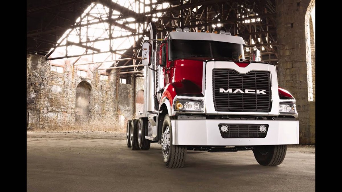 Mack Trucks Грузовики