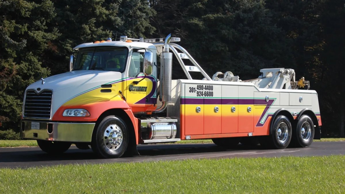 Автомобиль Мак