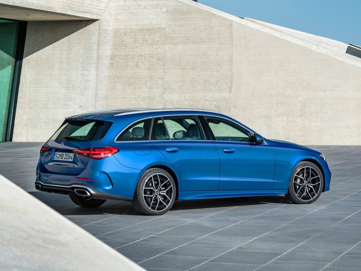 Мерседес Бенц е класс универсал 2022