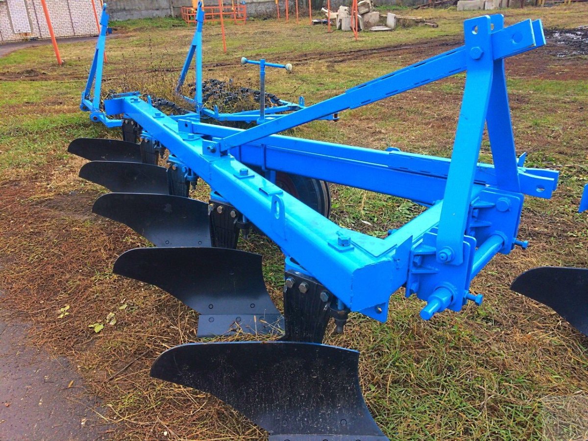 Плуг пятикорпусный навесной ПЛН-5-35